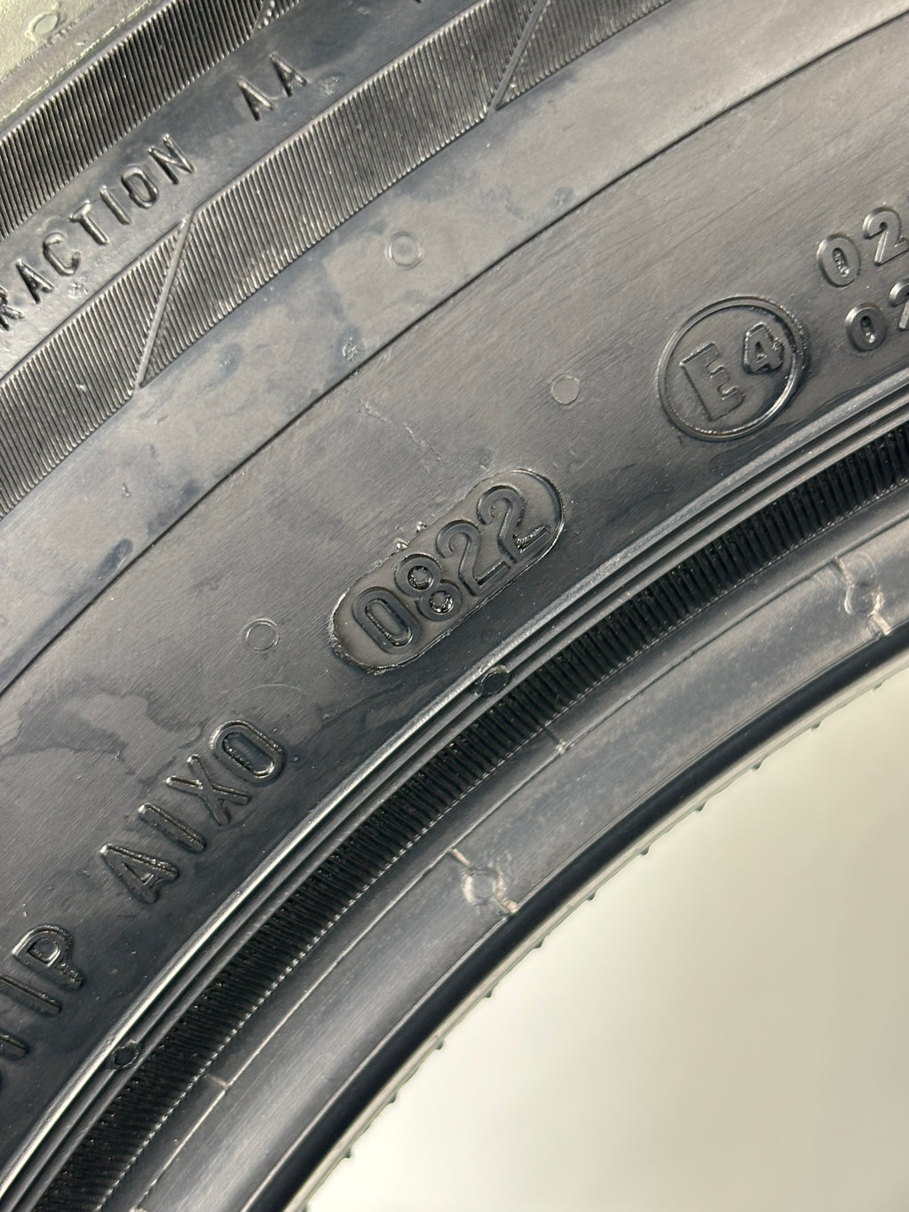 Pneumatici usati 235 50 r18 97v Gomme Estive 2 PZ Continental Batt 4,7mm Dot 22
