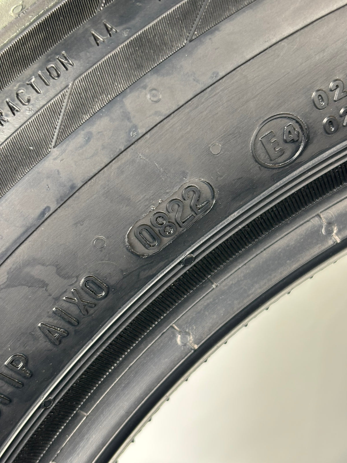 Pneumatici usati 235 50 r18 97v Gomme Estive 2 PZ Continental Batt 4,7mm Dot 22