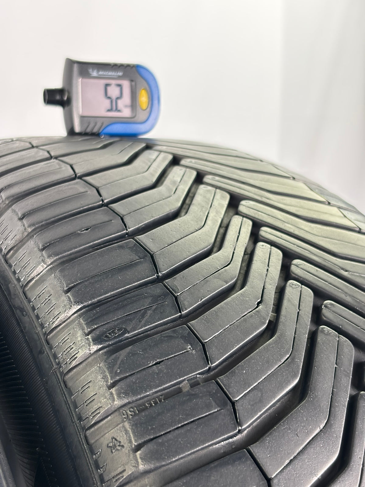 Pneumatici usati 225 55 r16 99w Gomme 4 Stagioni 2 PZ Michelin Batt 5,2mm Dot 17