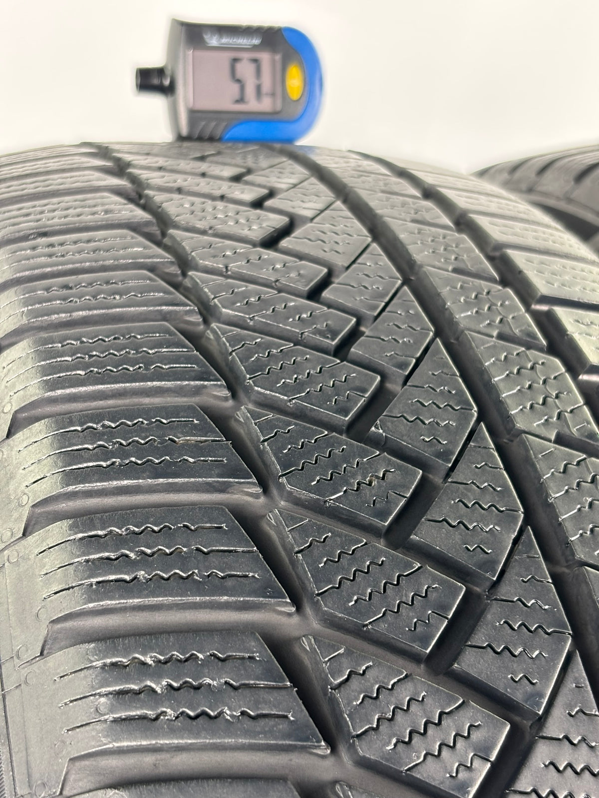 Pneumatici usati 215 50 r18 92v Gomme Invernali 2 PZ Continental Batt5,7mm Dot20