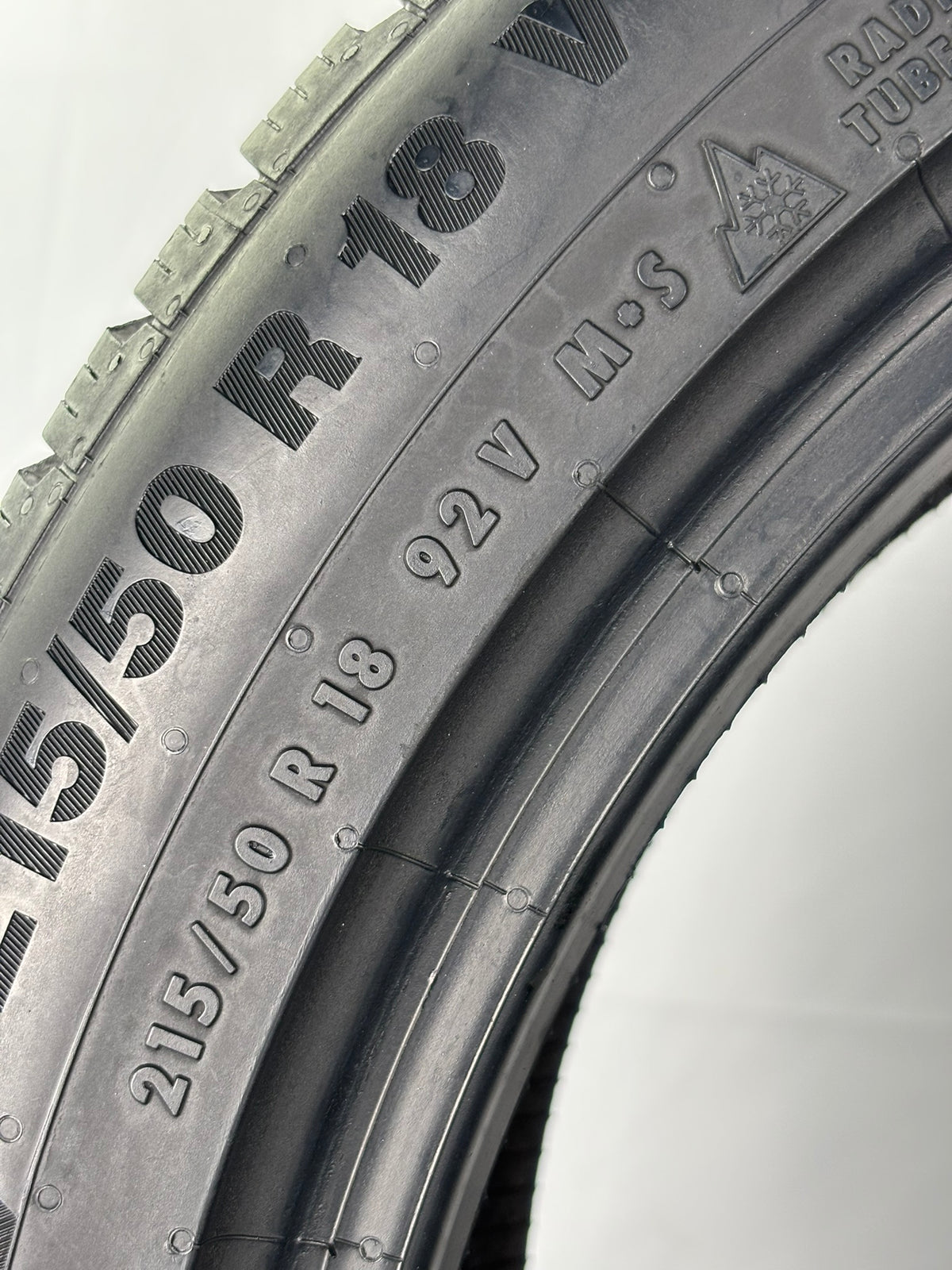 Pneumatici usati 215 50 r18 92v Gomme Invernali 2 PZ Continental Batt5,7mm Dot20