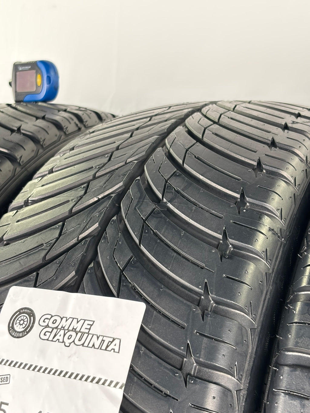 Pneumatici usati 225 45 r19 96w Gomme 4 Stagioni 4 PZ Unigrip Batt 7mm Dot 19