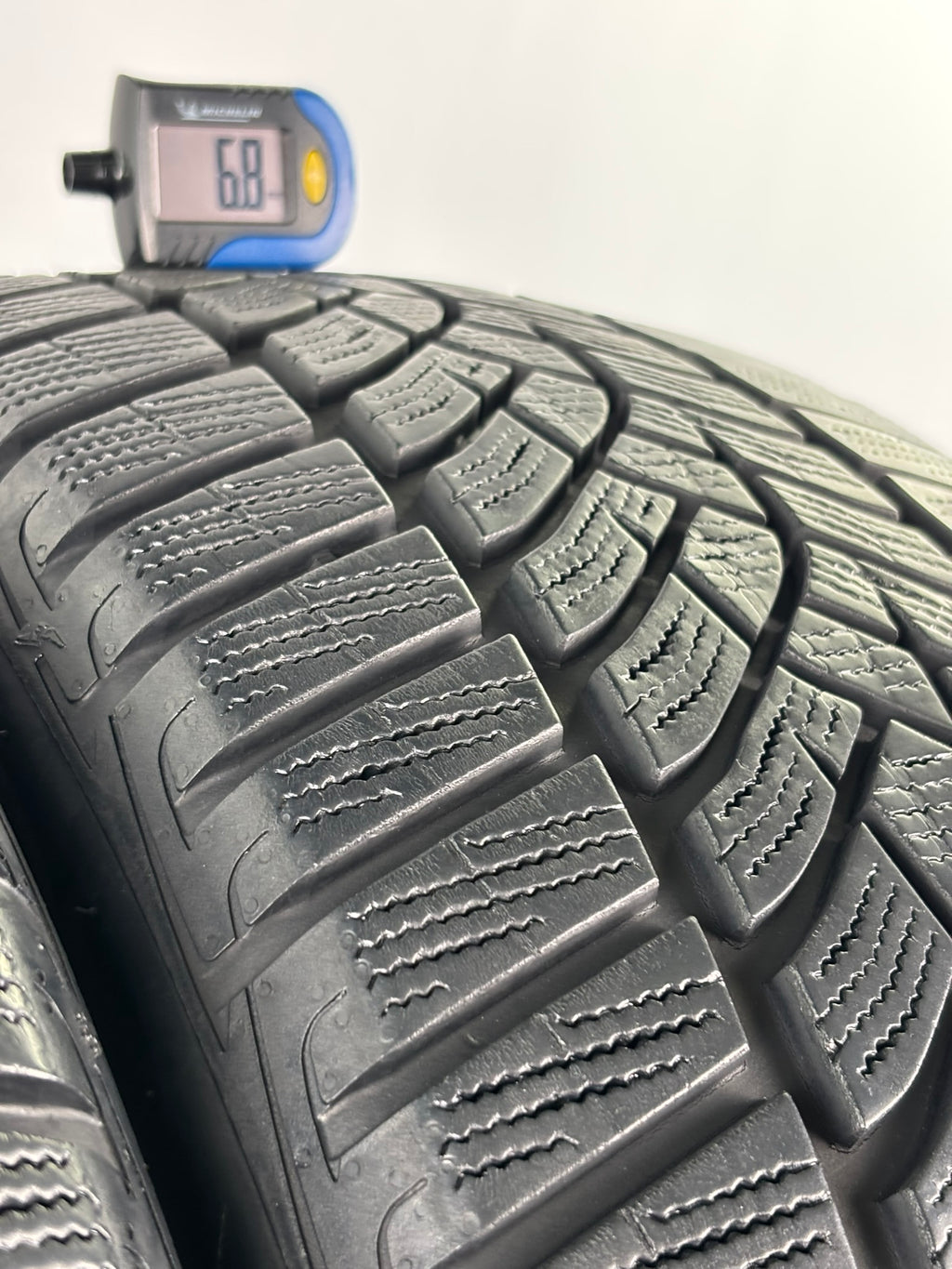 Pneumatici usati 245 45 r20 103v Gomme Invernali 2 PZ Good Year Batt 4,6mm Dot23