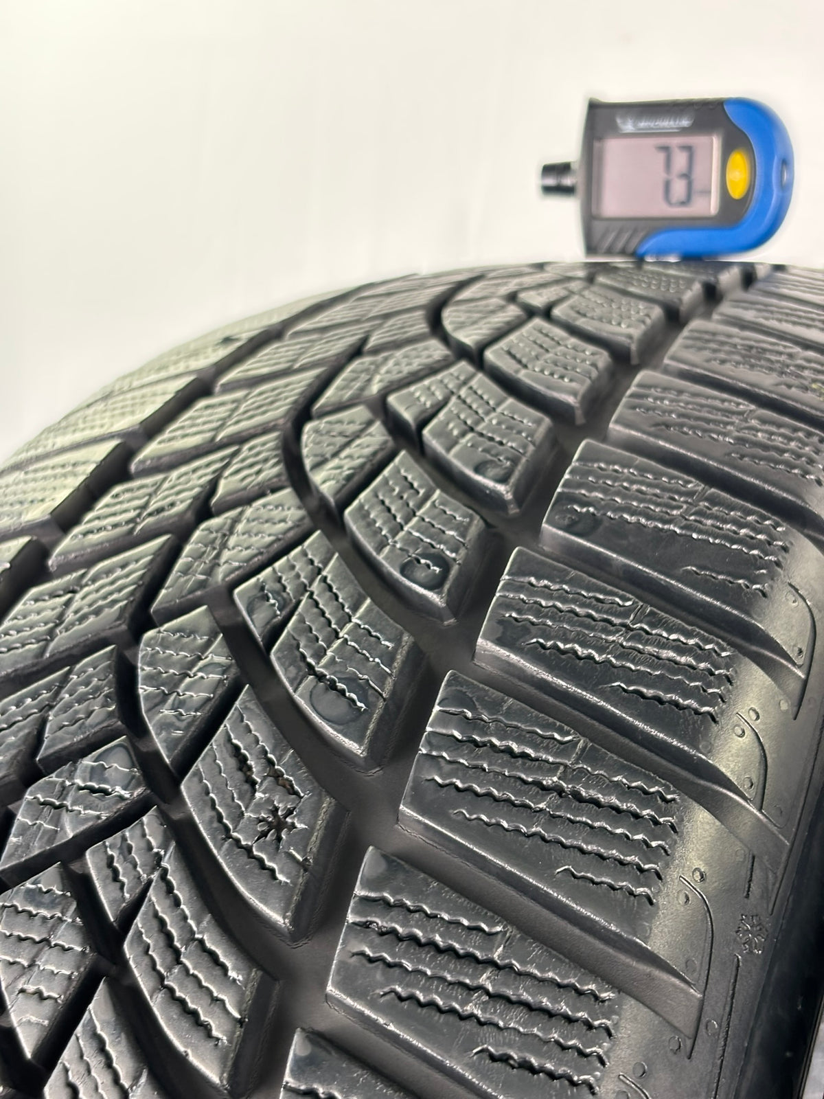Pneumatici usati 245 45 r20 103v Gomme Invernali 2 PZ Good Year Batt 4,6mm Dot23