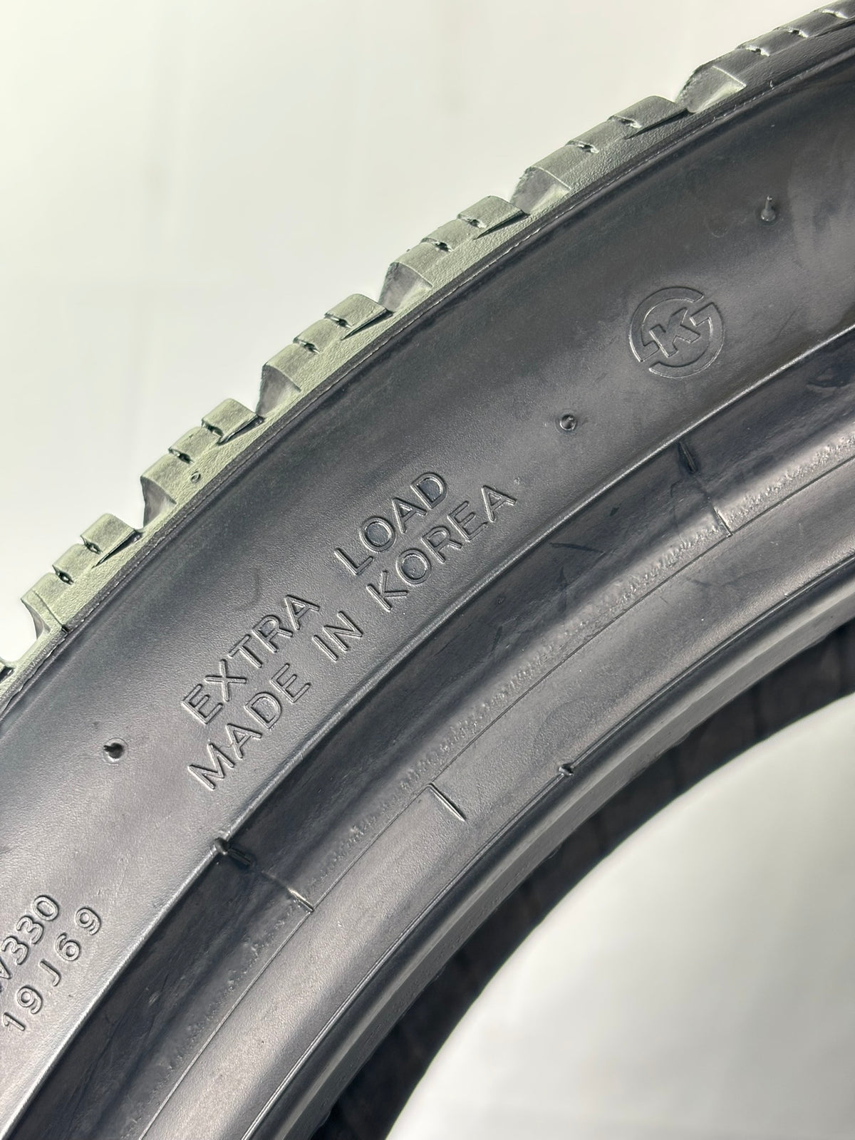 Pneumatici usati 245 35 r20 95w Gomme Invernali 2 PZ Hankook Batt 6,4mm Dot 23