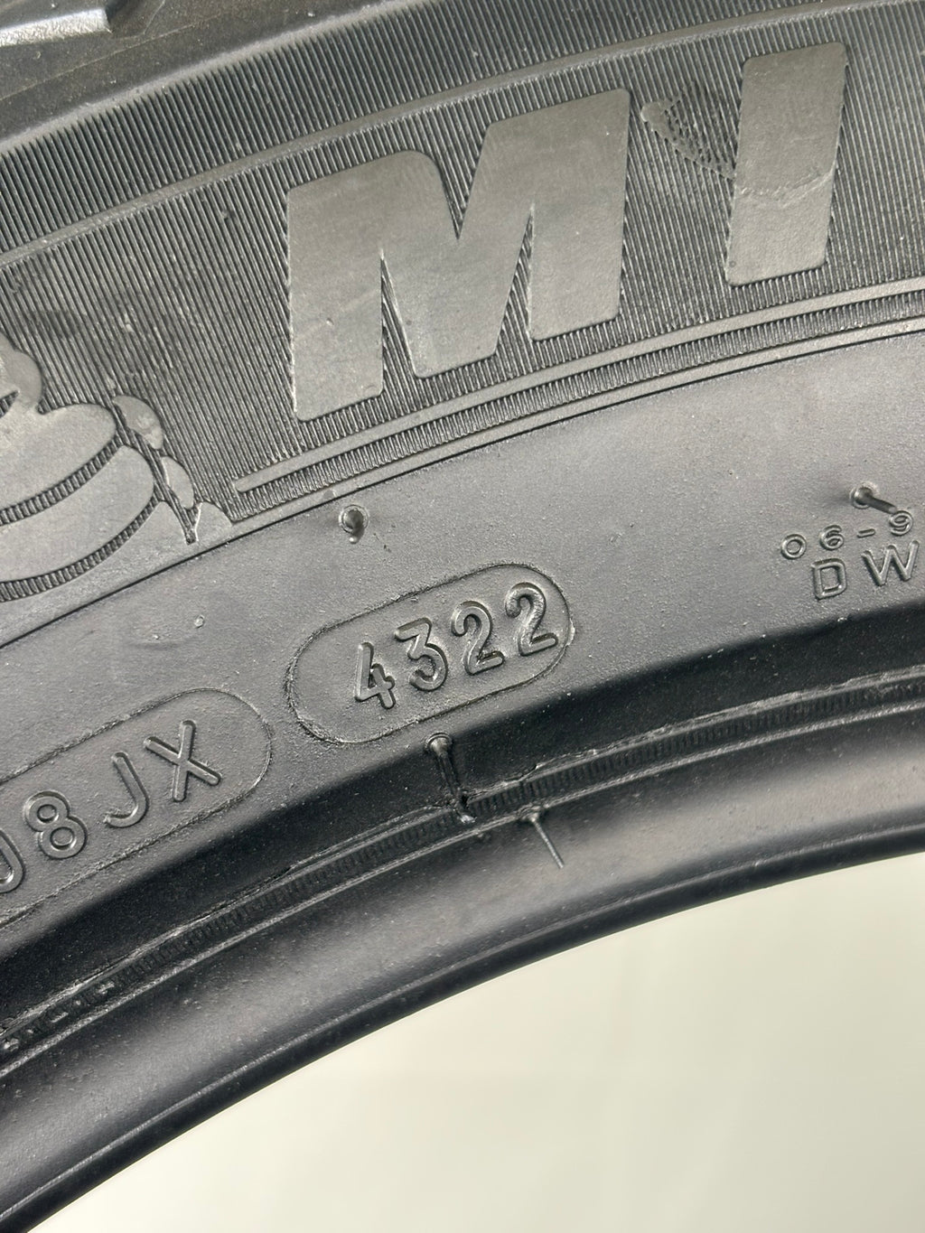 Pneumatici usati 235 55 r19 105w Gomme 4 Stagioni 4 PZ Michelin Dot 22