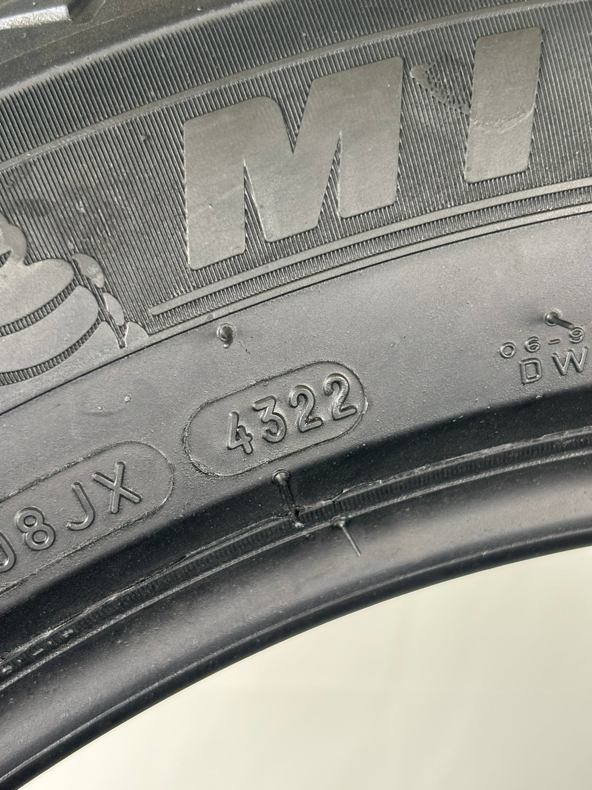 Pneumatici usati 235 55 r19 105w Gomme 4 Stagioni 4 PZ Michelin Dot 22