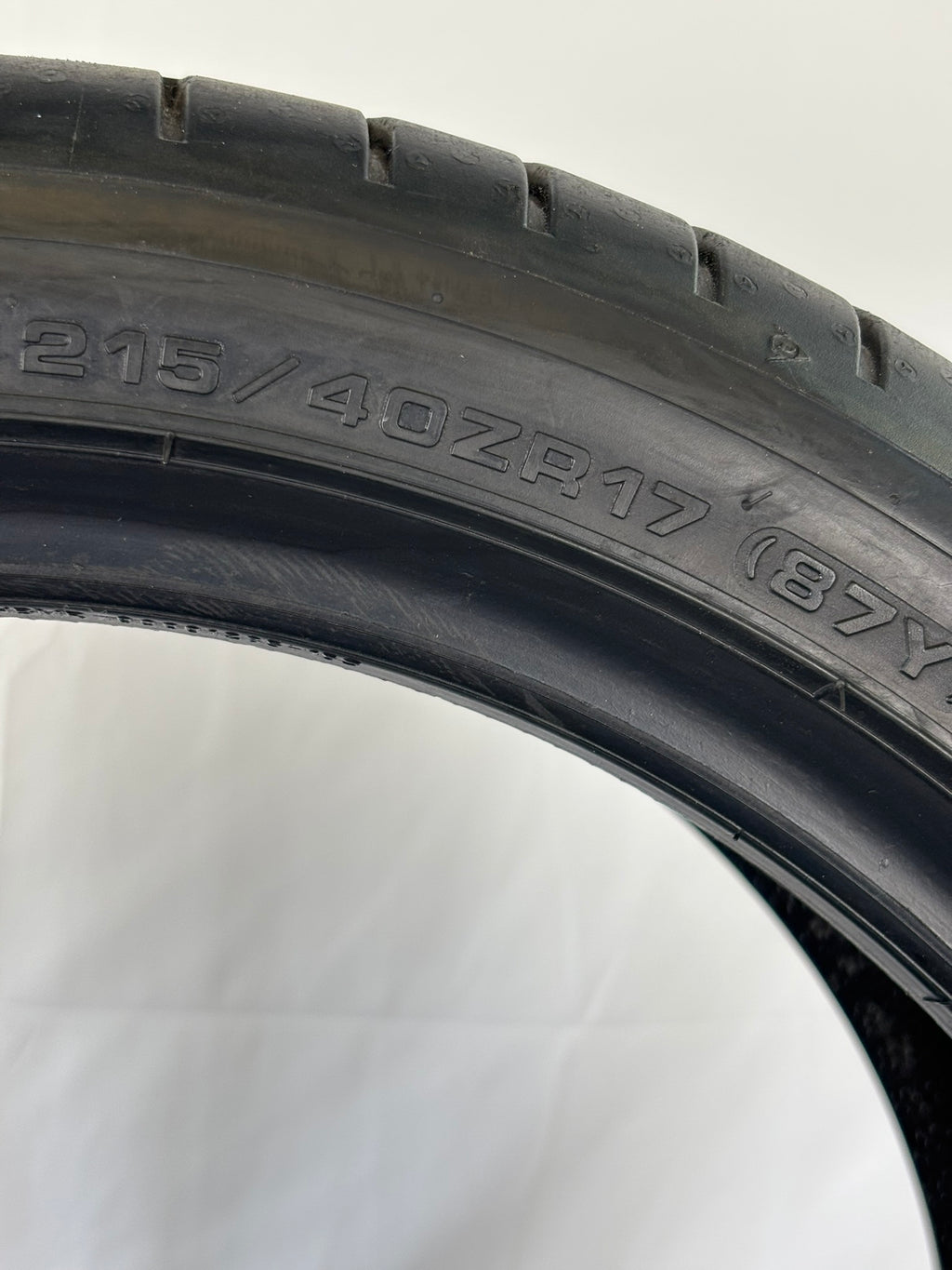 Pneumatici usati 215 40 r17 87y Gomme Estive 2 PZ Dunlop Batt 6,5mm Dot 19