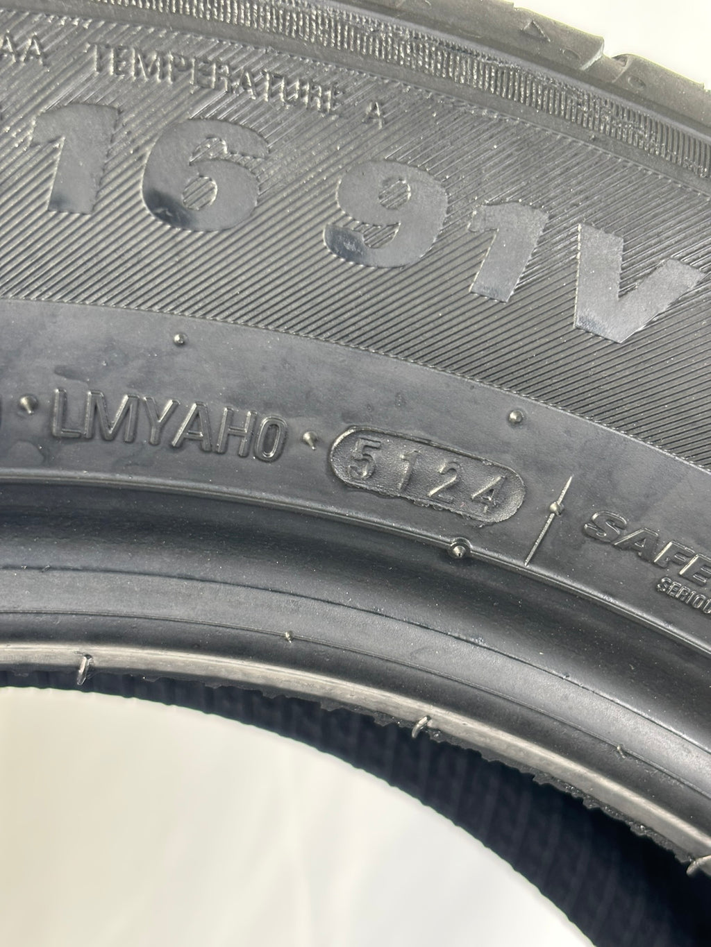 Pneumatici usati 205 55 r16 91v Gomme Estive 2 PZ Kumho Batt 4,7mm Dot 24