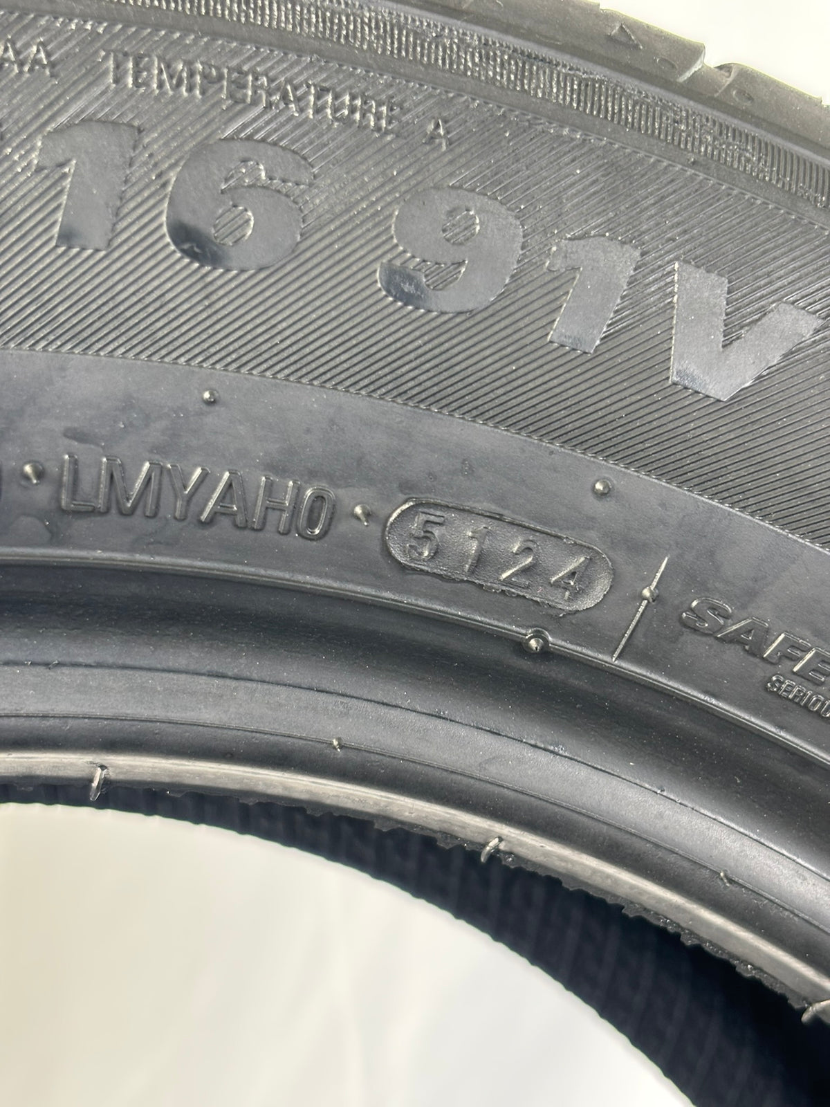 Pneumatici usati 205 55 r16 91v Gomme Estive 2 PZ Kumho Batt 4,7mm Dot 24