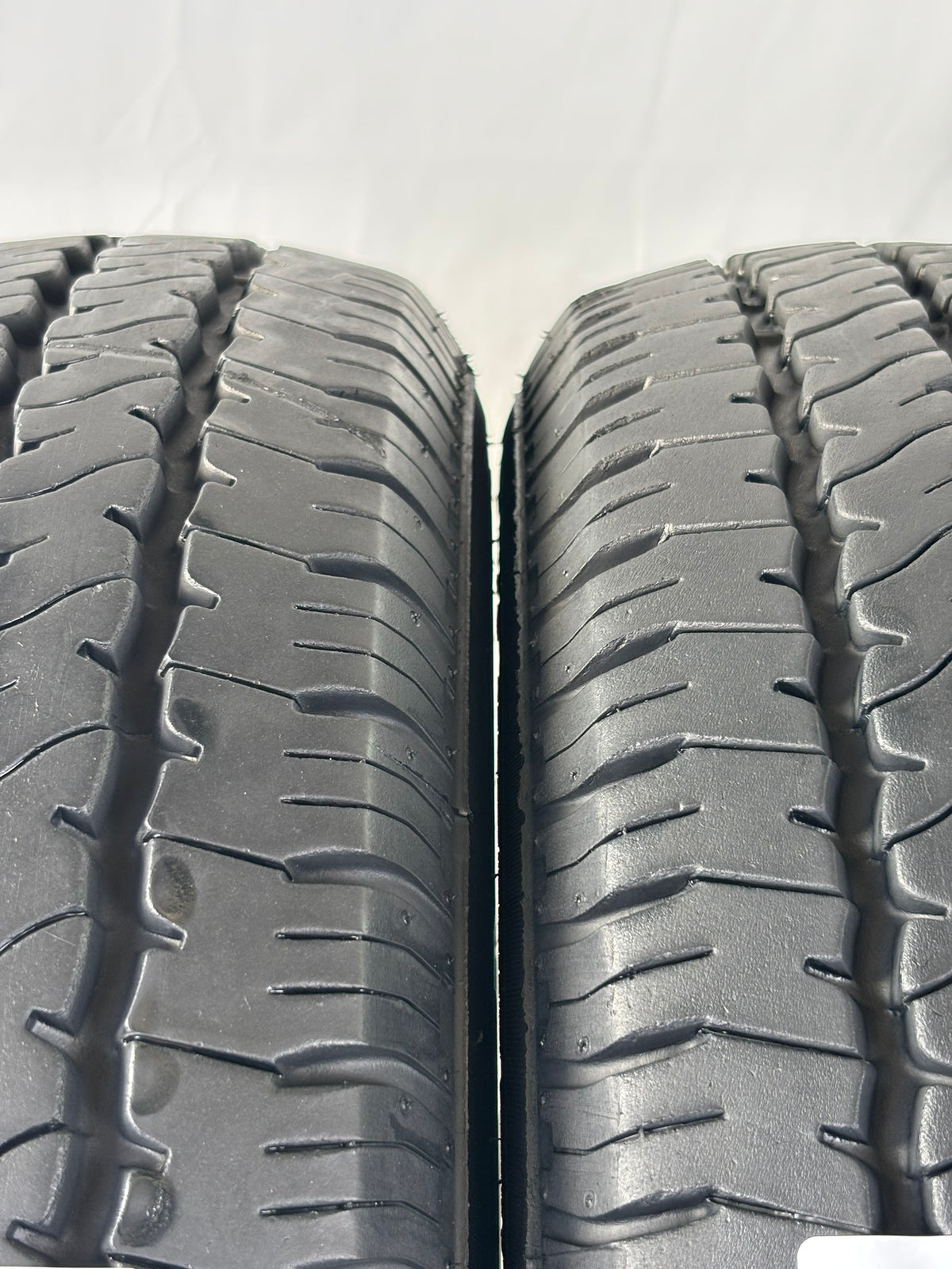 Pneumatici usati 195 70 r15 104r Gomme Estive 2 PZ Gt-radial Batt 8,5mm Dot 24