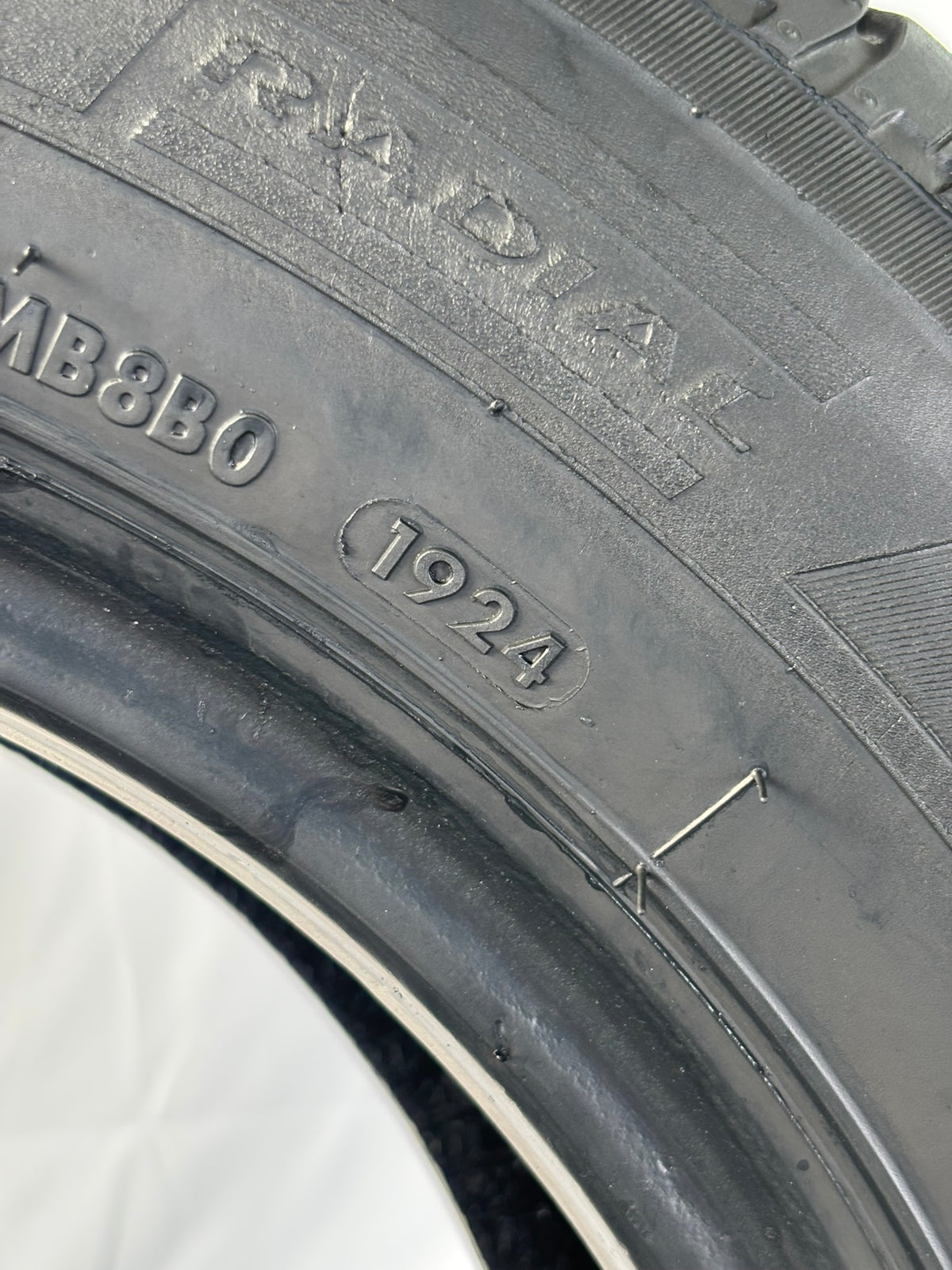 Pneumatici usati 195 70 r15 104r Gomme Estive 2 PZ Gt-radial Batt 8,5mm Dot 24