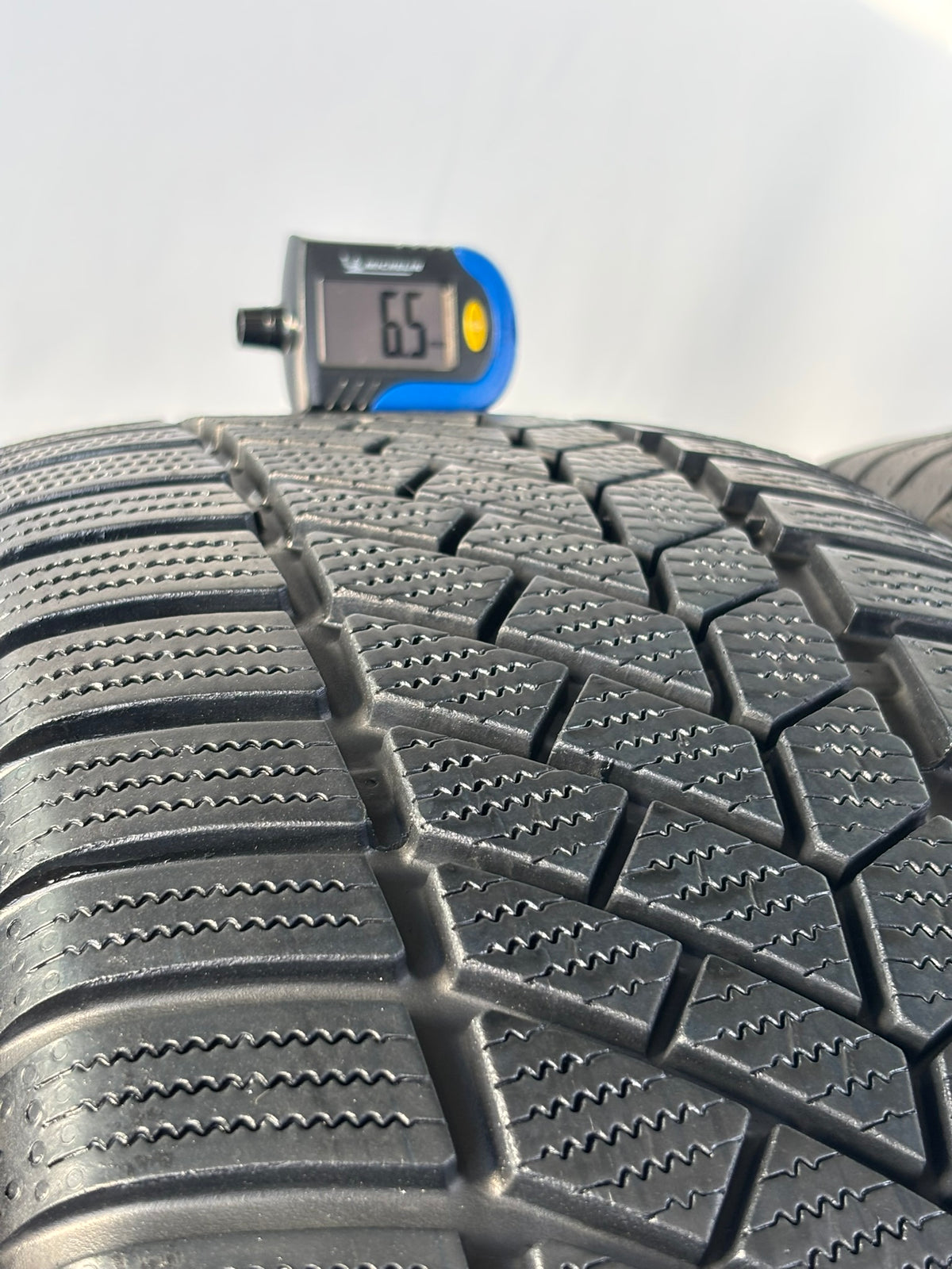 Pneumatici usati 225 55 r16 95h Gomme Invernali 4 PZ Continental Dot18