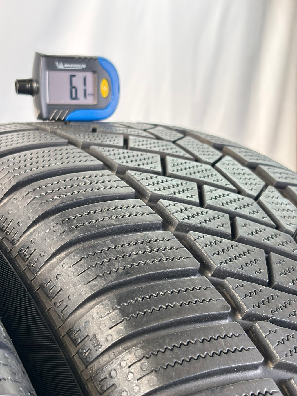 Pneumatici usati 225 55 r16 95h Gomme Invernali 4 PZ Continental Dot18