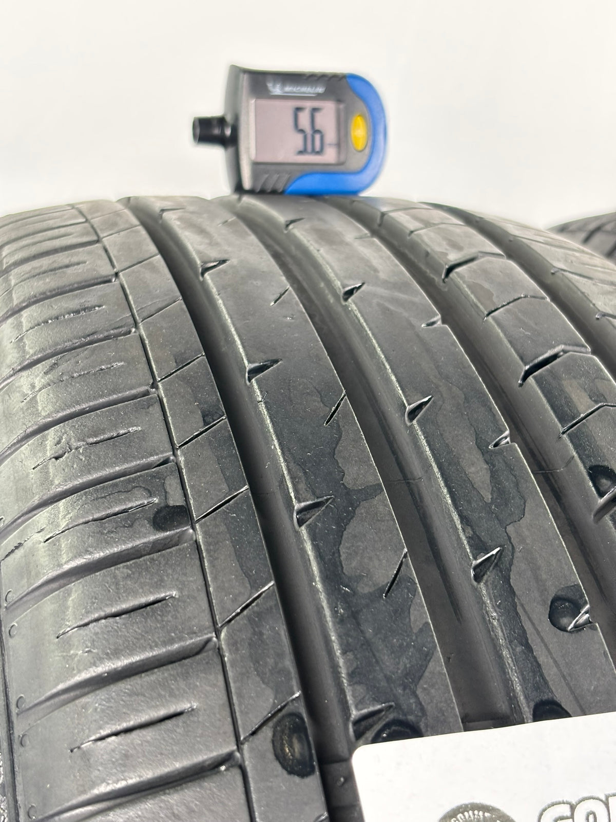 Pneumatici usati 225 45 r17 94y Gomme Estive 2 PZ Momo Batt 5,6mm Dot 24