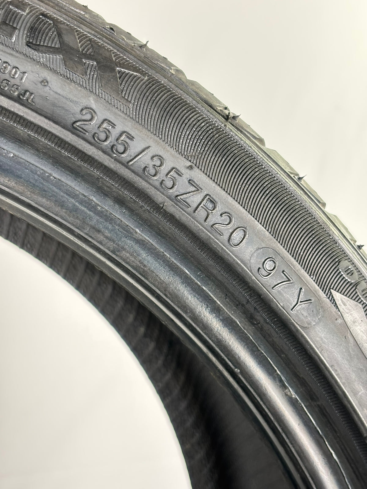 Pneumatici usati 255 35 r20 97y Gomme Estive 2 PZ Nordexx Batt 6,7mm Dot 22