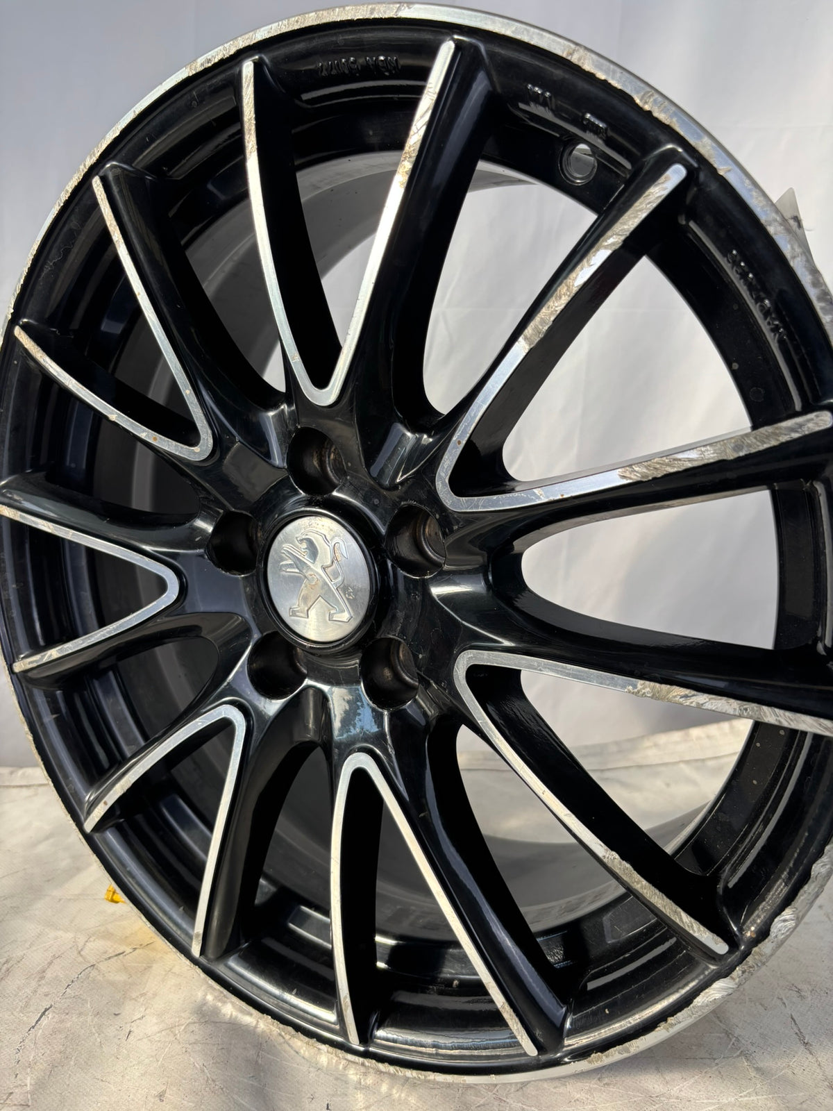 N4 Cerchi da 17" Peugeot 3008 308 407 5008 508 607 GT
