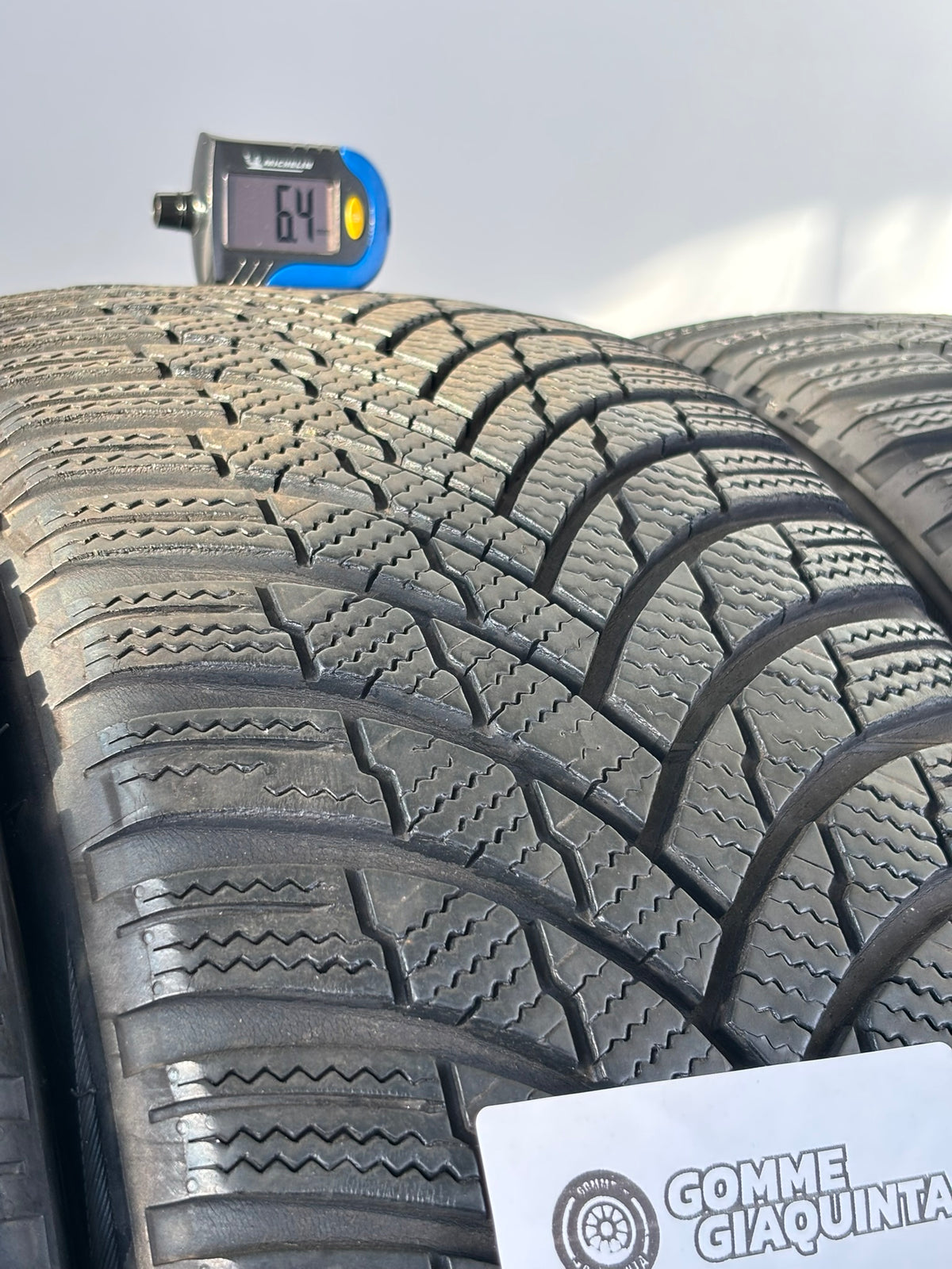 Pneumatici usati 225 45 r19 96V Gomme Invernale 4 PZ Firestone Batt 6.5mm Dot 20