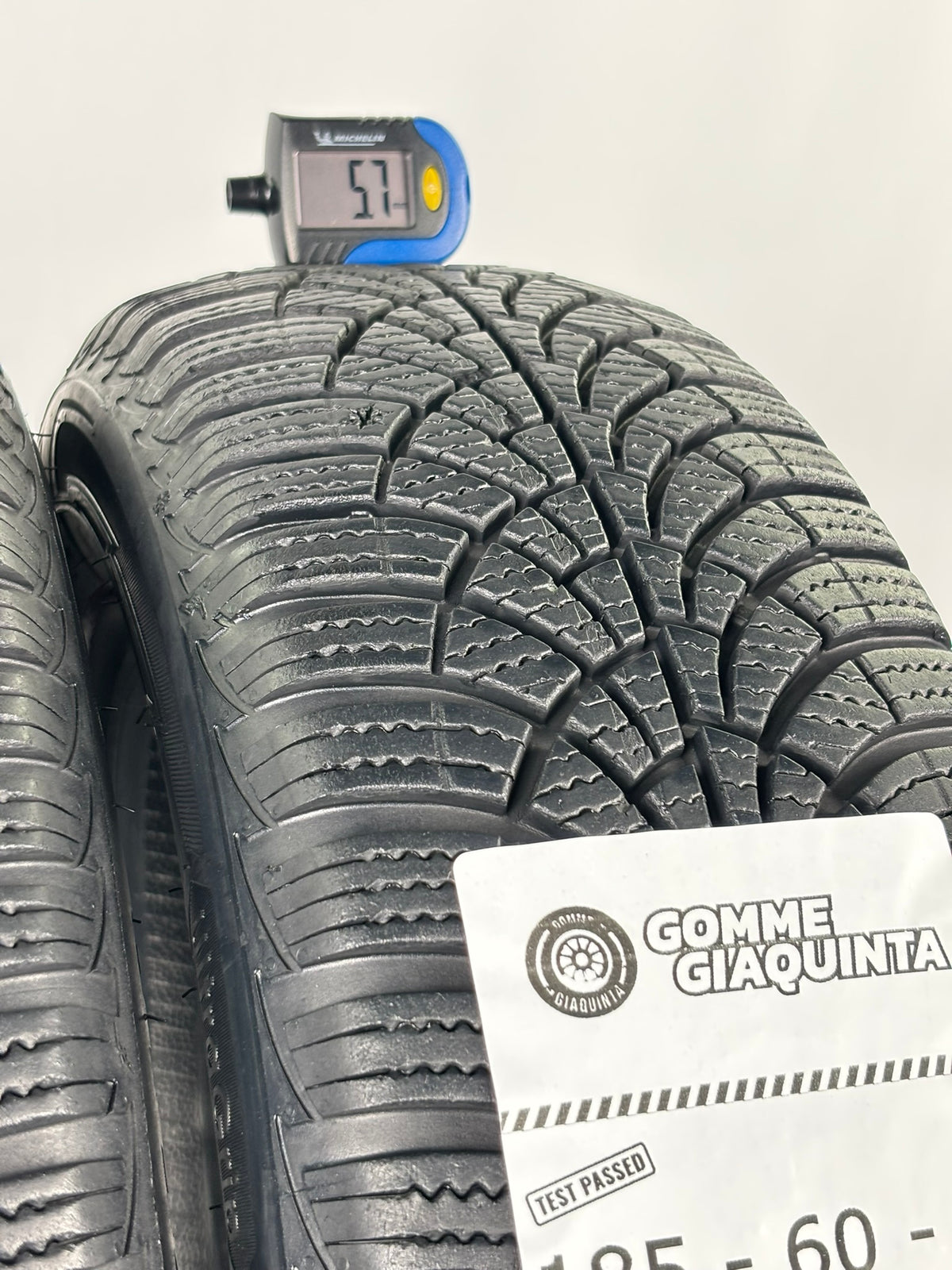 Pneumatici usati 185 60 r15 84T Gomme Invernale 2 PZ Good Year Batt 5.7mm Dot 19