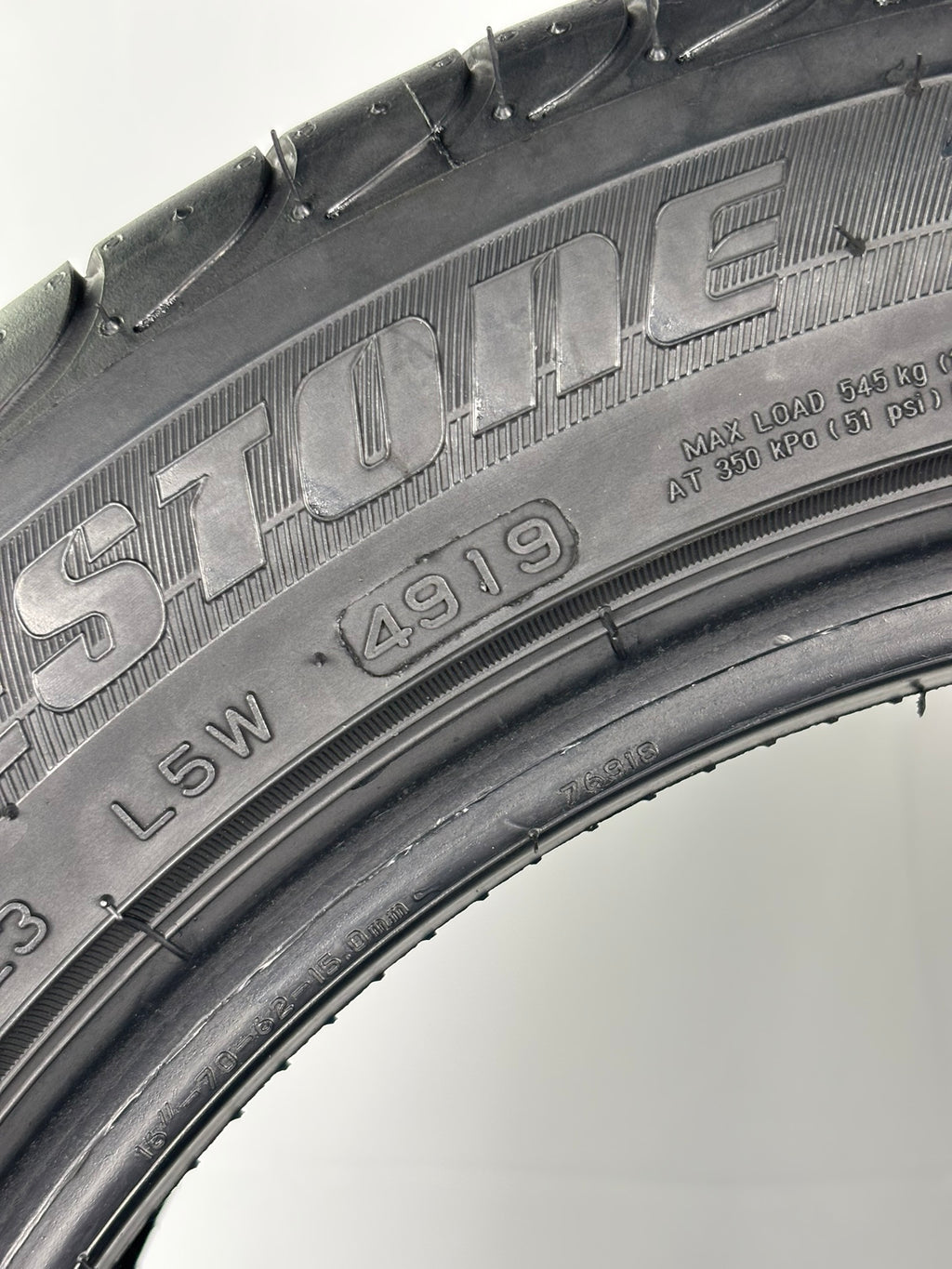 Pneumatici usati 195 55 r16 87W Gomme Estivo 2 PZ Bridgestone Batt 5,5mm Dot 19
