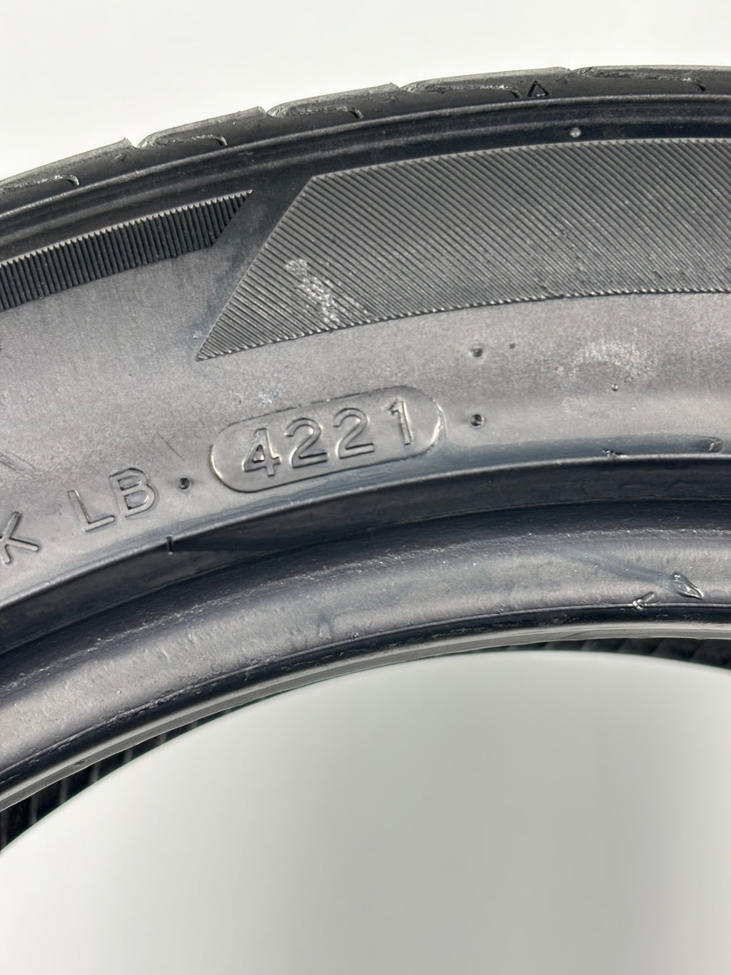 Pneumatici usati 205 50 r17 93W Gomme Estivo 2 PZ Laufenn Batt 5,1mm Dot 21