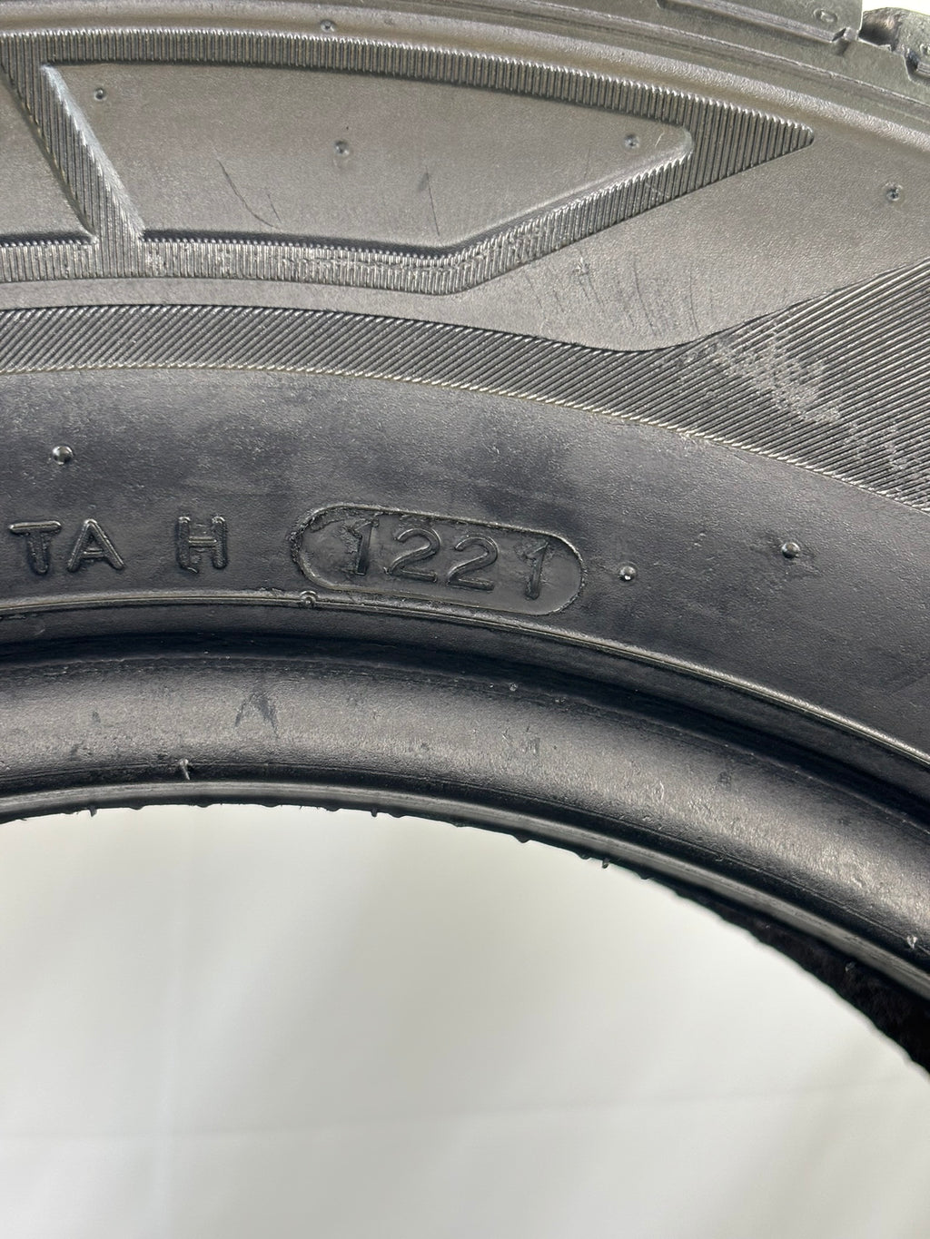 Pneumatici usati 175 70 r14 95T Gomme Estivo 4 PZ Hankook Batt 6,7mm Dot 21