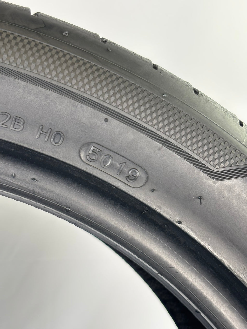 Pneumatici usati 225 45 r19 96W Gomme Estivo 2 PZ Hankook Batt 6,0mm Dot 19