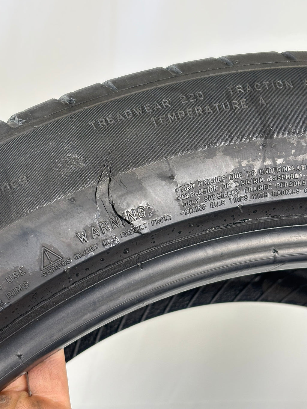 Pneumatici usati 245 50 r19 105W Gomme Estivo 2 PZ Michelin Batt 4,8mm Dot 20