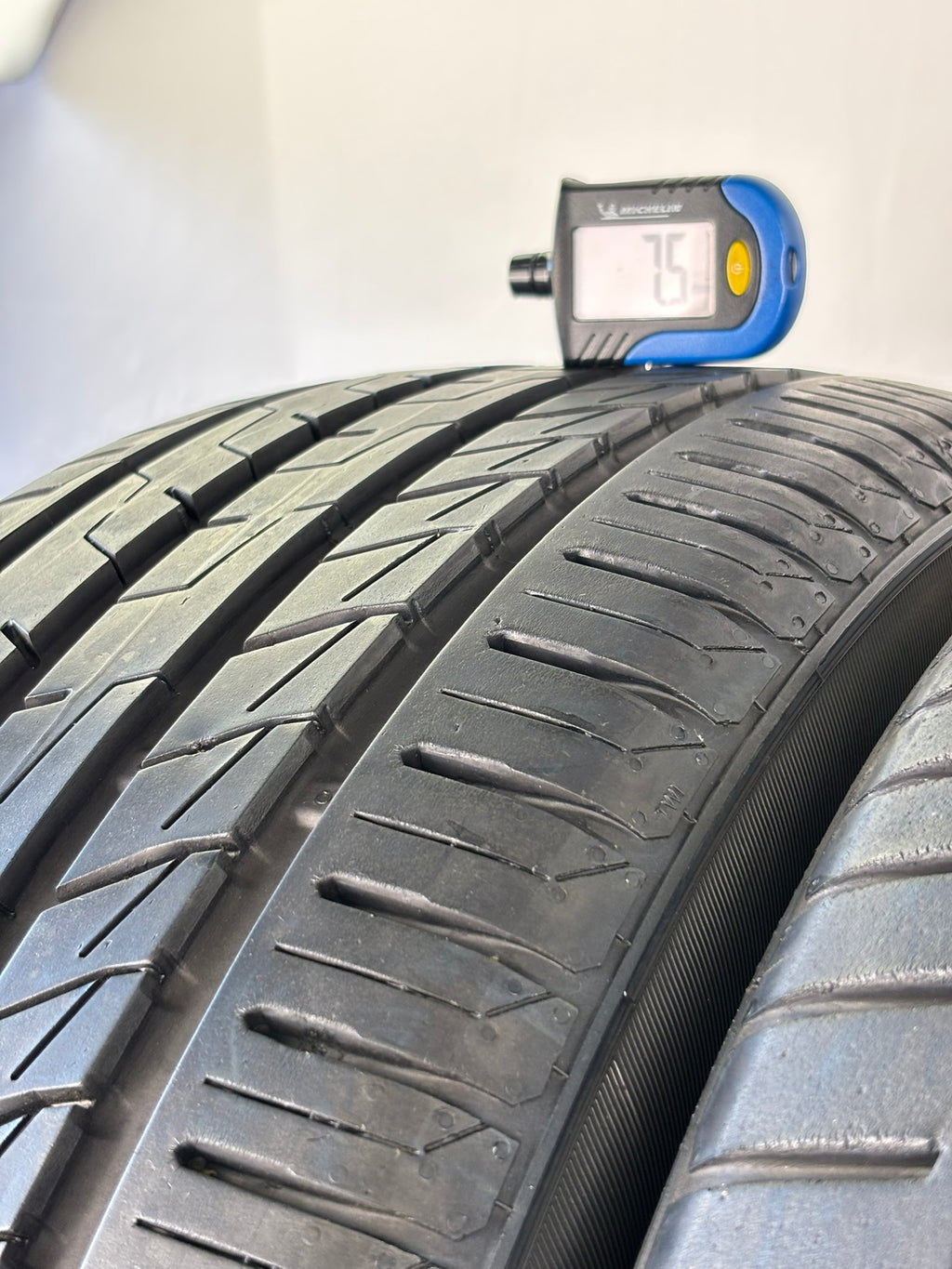 Pneumatici usati 235 45 r18 98Y Gomme Estivo 4 PZ Matador Batt 6,3mm Dot 24