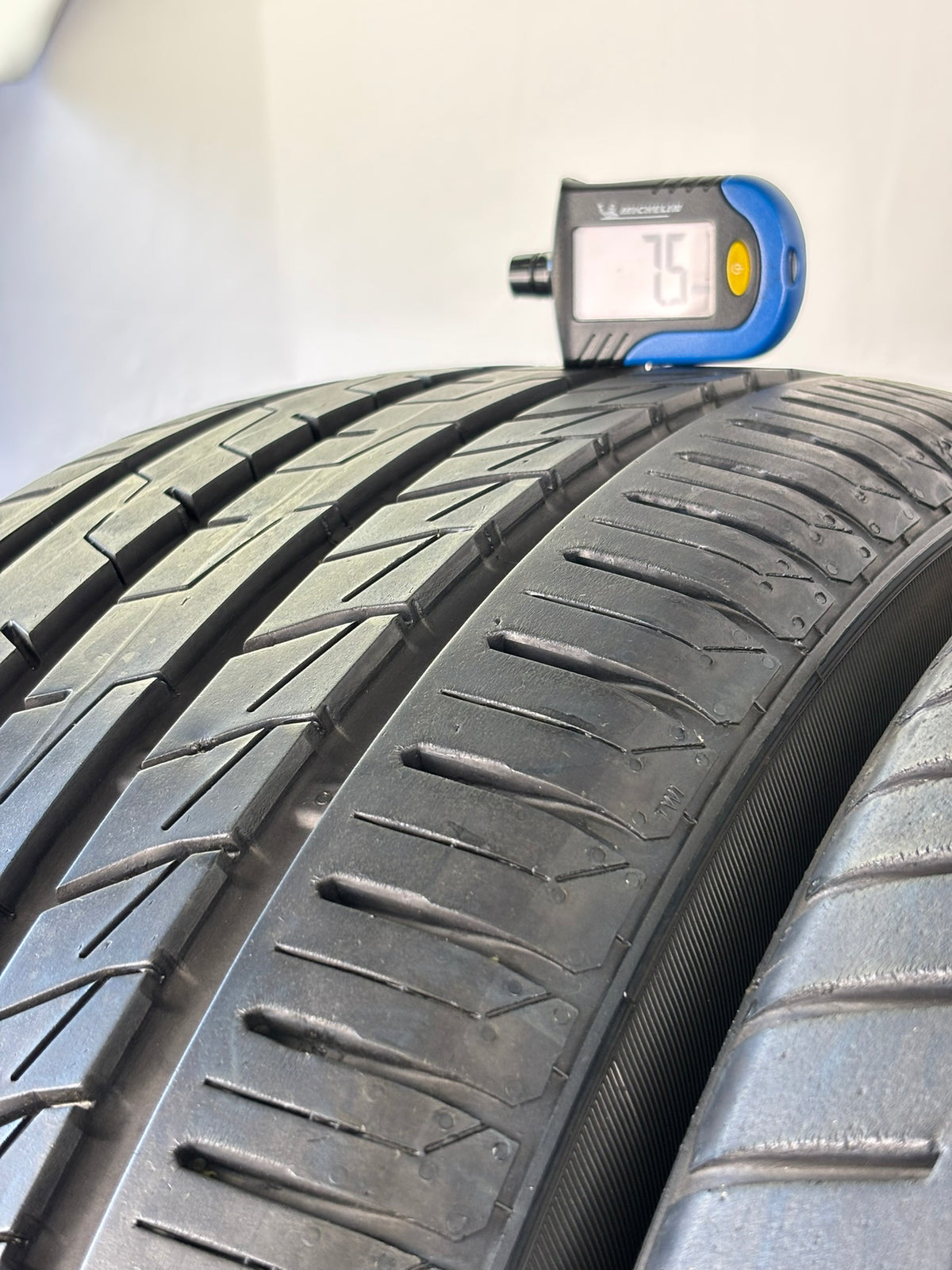Pneumatici usati 235 45 r18 98Y Gomme Estivo 4 PZ Matador Batt 6,3mm Dot 24