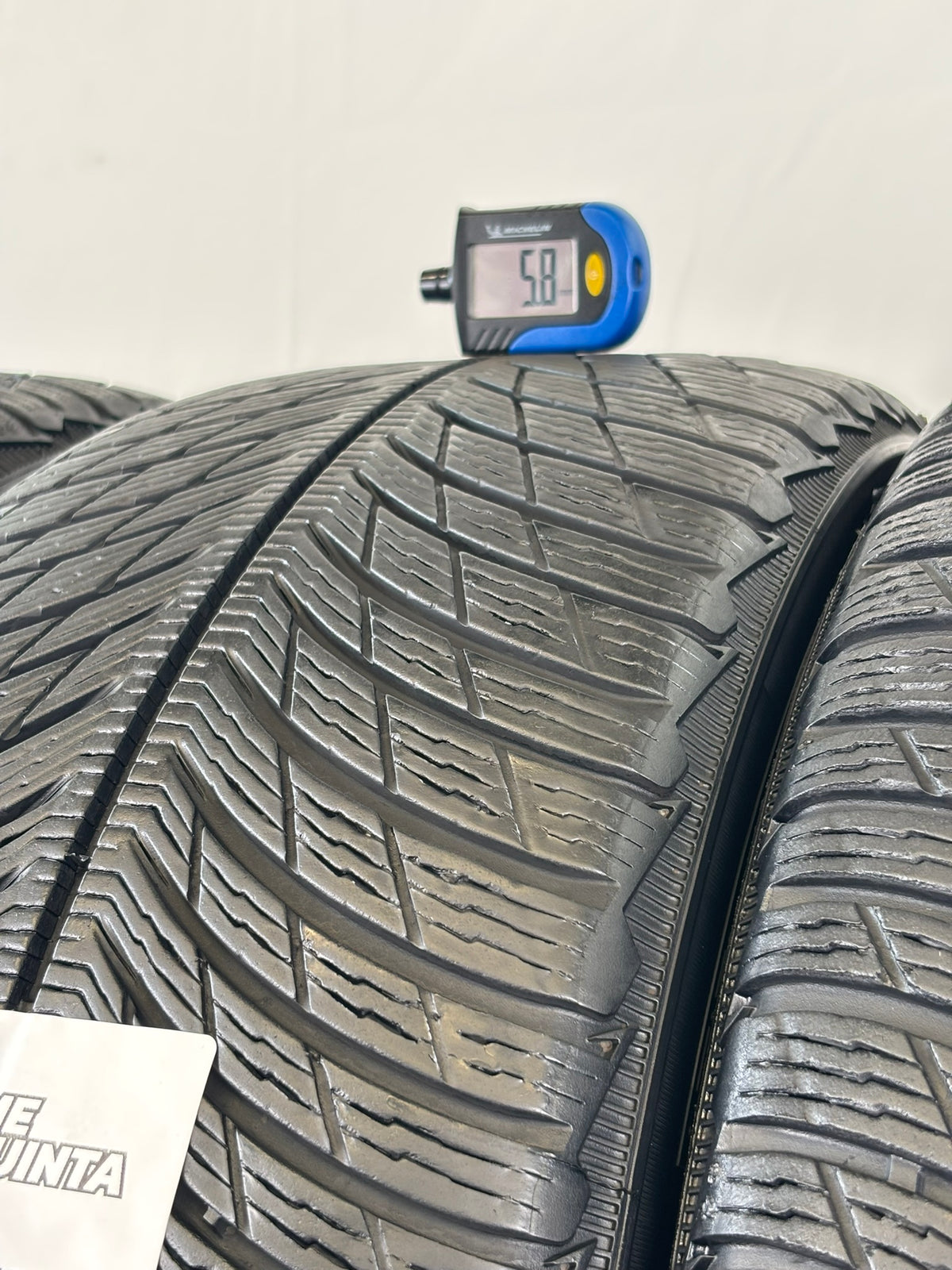 Pneumatici usati 235 45 r19 99V Gomme Invernale 4 PZ Michelin Batt 5,8mm Dot 19