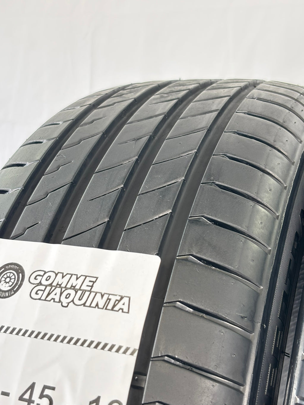 Pneumatici usati 195 45 r16 84V Gomme Estivo 2 PZ Greentrac Batt 5,7mm Dot 23