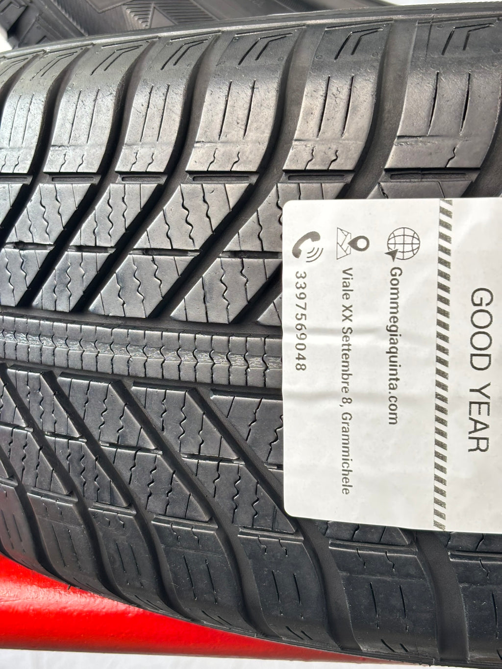 Pneumatici usati 215 60 r16 95V Gomme 4-stagioni 2 PZ Good-year Batt 6,2mm Dot22