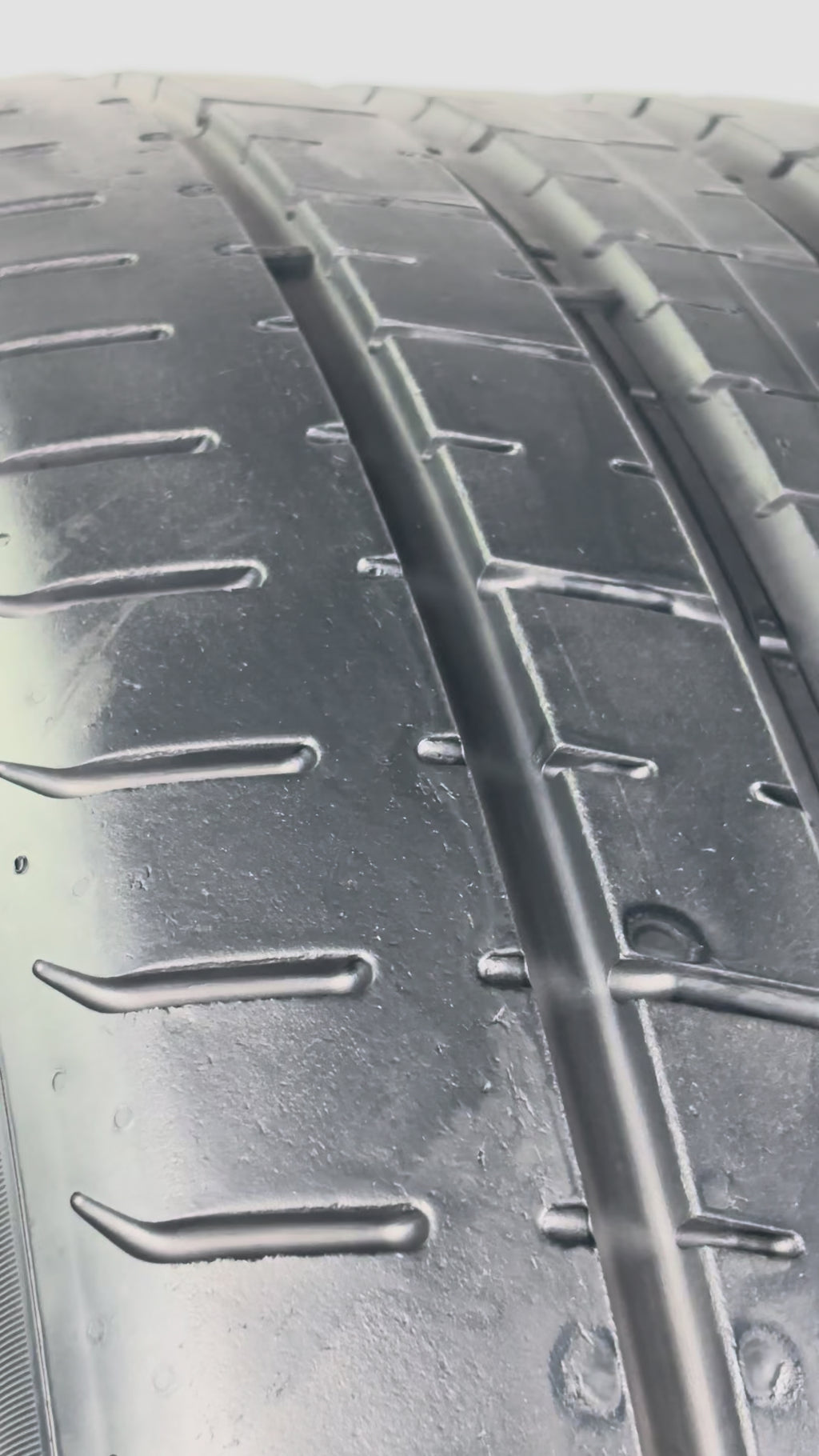285/35 R22 106Y Pirelli Pzero NO