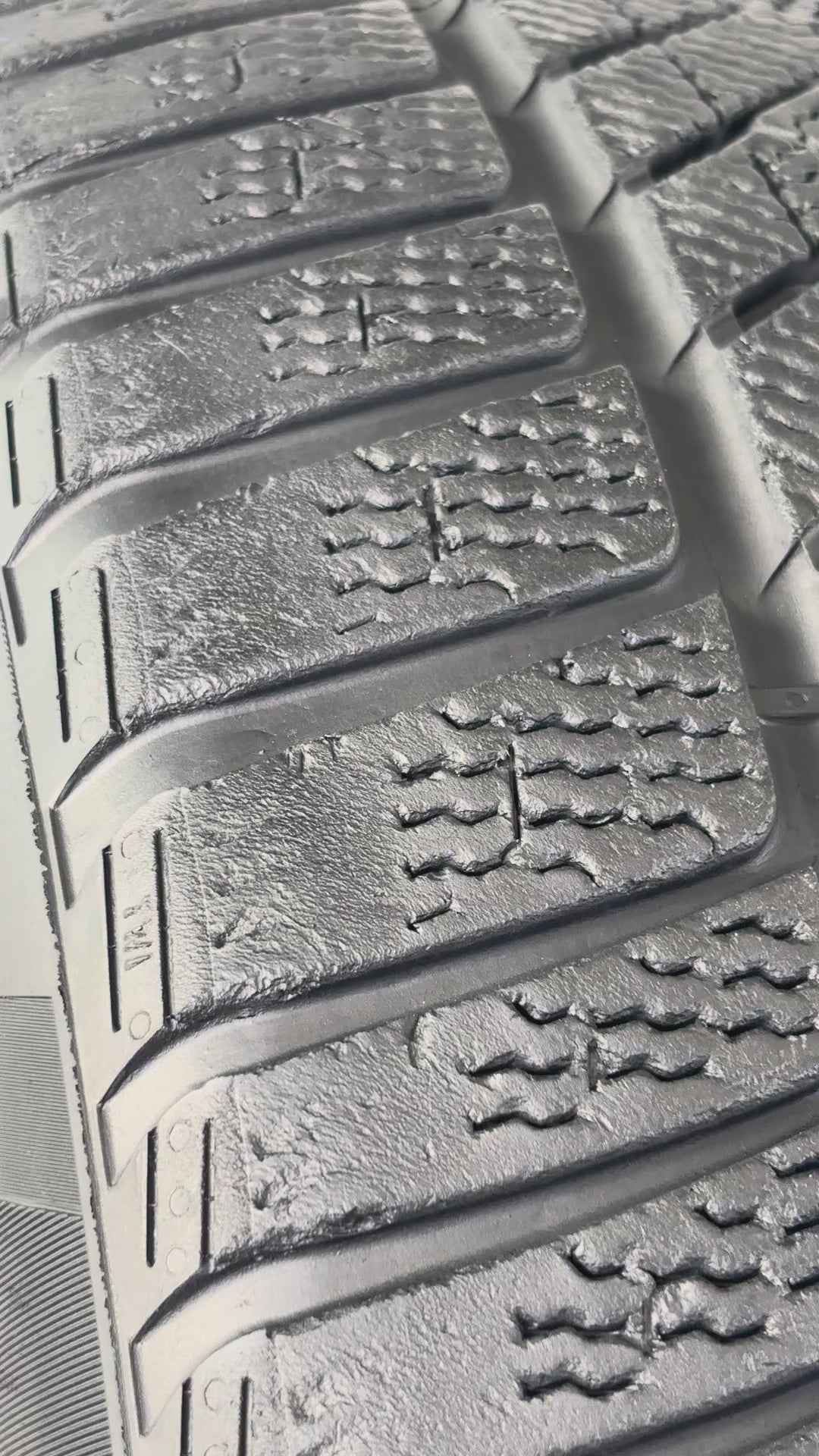 275/45 R20 110V Pirelli Scorpion Winter M+S RFT