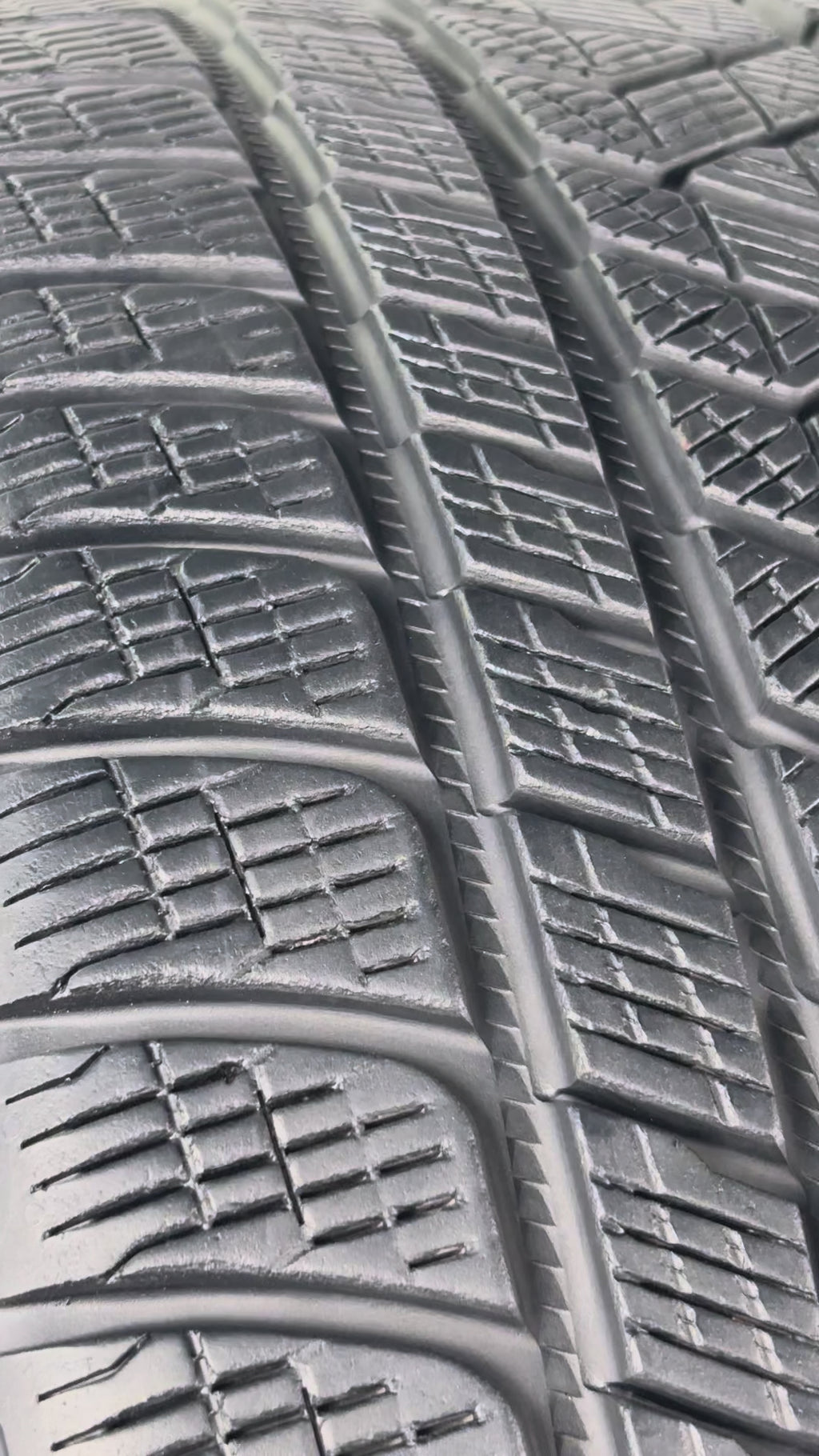 275/35 R22 104V Pirelli Scorpion Winter M+S